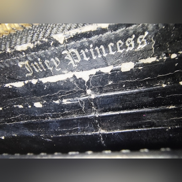 Juicy Couture Scottie Suede Zip-Up Wallet - Picture 6 of 11